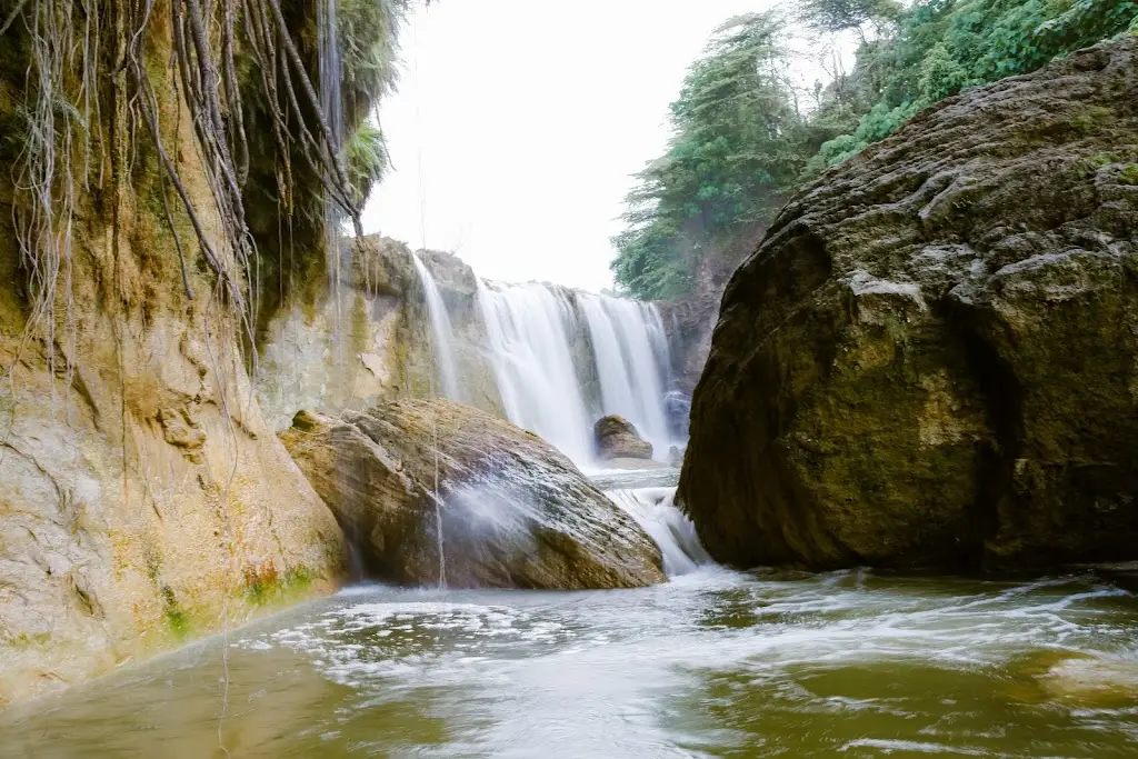 Air Terjun Kedung Maor, Area Sungai, Kedungsumber, Kec. Temayang, Kabupaten Bojonegoro, Jawa Timur 62184, Indonesia