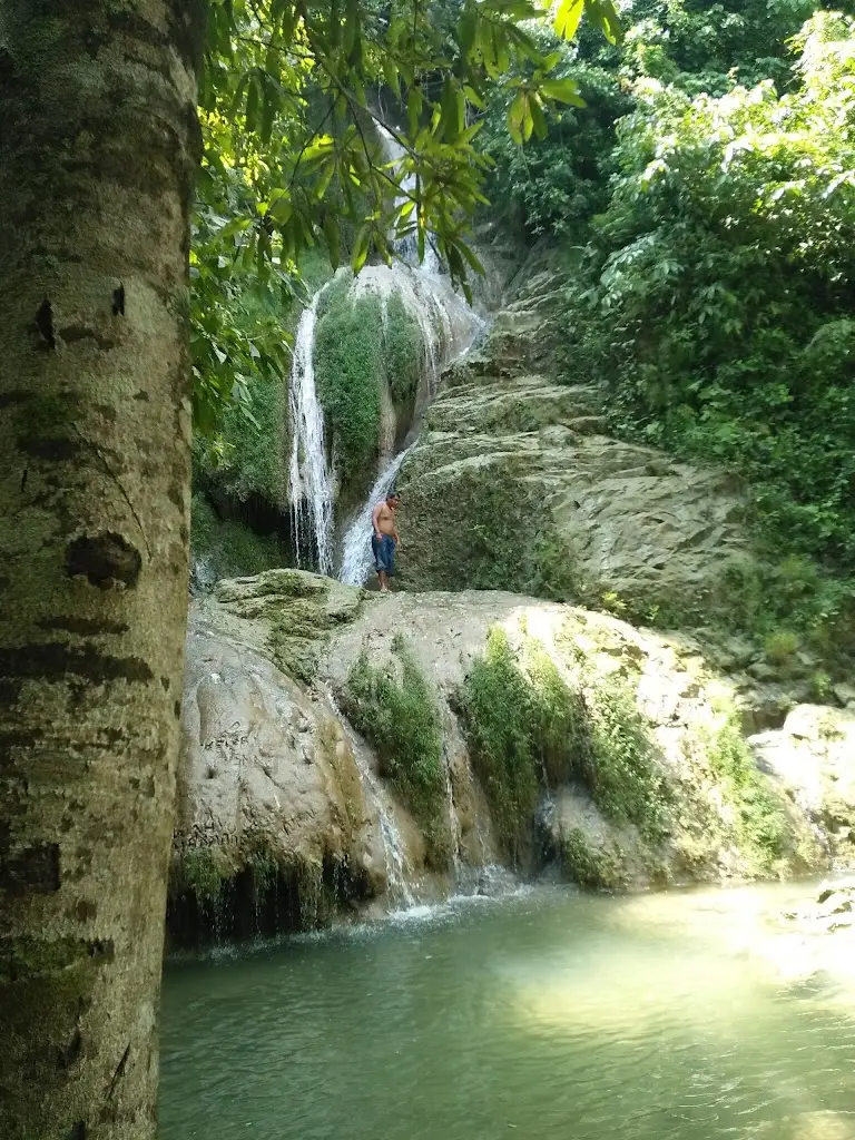 WP4J+X2C Air Terjun Kedung Peti, Dusun Gaplok, Ketileng, Kec. Malo, Kabupaten Bojonegoro, Jawa Timur 62153, Indonesia