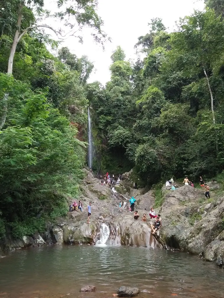 X5PQ+MJG Air Terjun Mangkok, Dempo Makmur, Pagar Alam Utara, Dempio Makmur, Kec. Dempo Utara, Kota Pagar Alam, Sumatera Selatan 31581, Indonesia