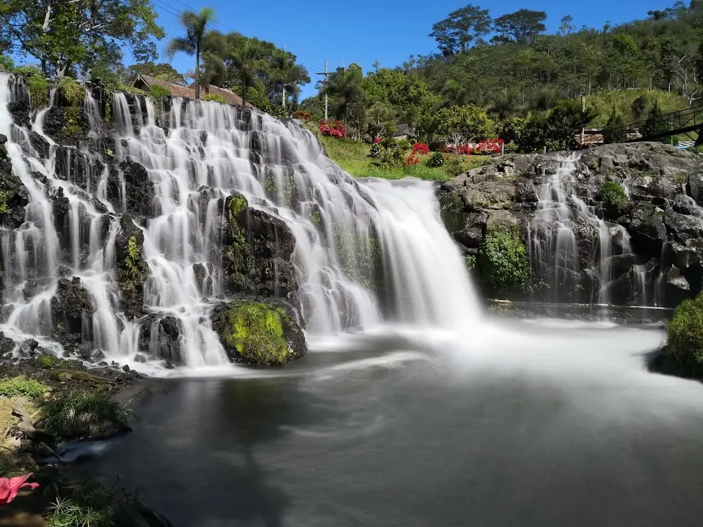 Air Terjun Niagara Mini, Plalangan II, Kalianyar, Ijen, Bondowoso Regency, East Java 68288, Indonesia