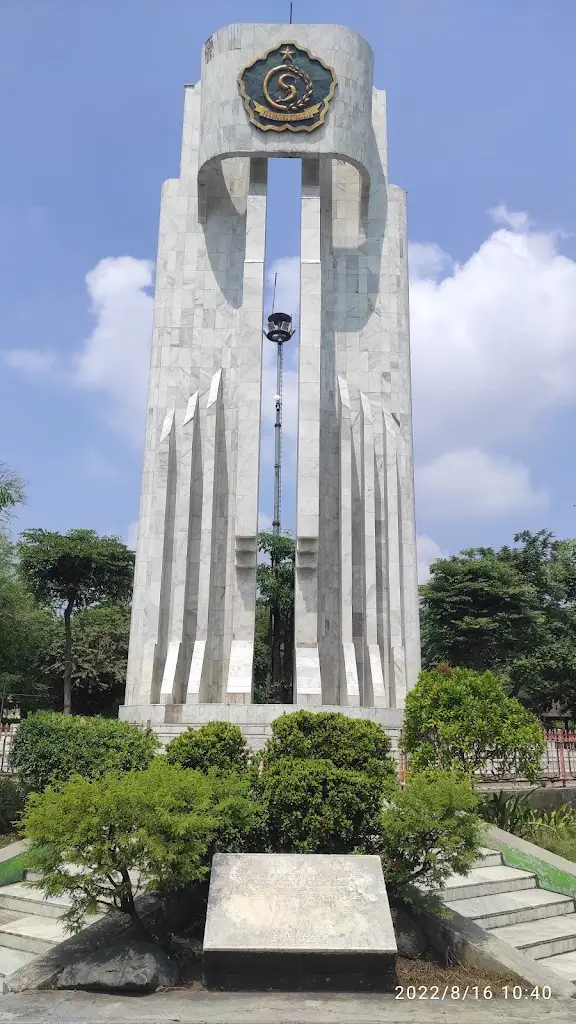 Alun - Alun Kabupaten Sidoarjo, Gajah Timur, Magersari, Kec. Sidoarjo, Kabupaten Sidoarjo, Jawa Timur 61212, Indonesia