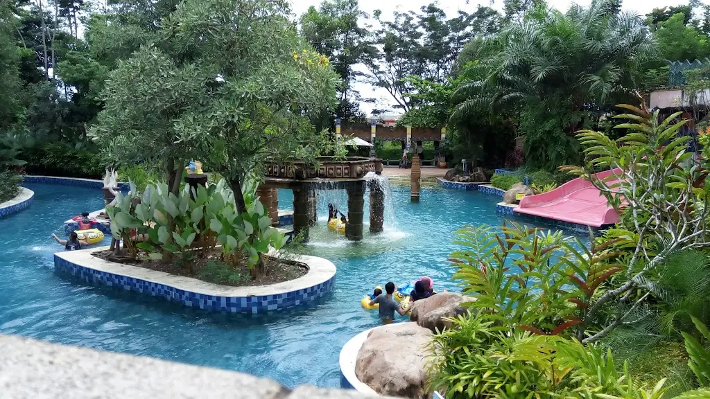 Amanzi Waterpark, Komp. CitraGrand City Copacabana Lifestyle Center Blok D No.38, Jl. Bypass Alang-Alang Lebar No.KM12, Talang Klp., Kec. Alang-Alang Lebar, Kota Palembang, Sumatera Selatan 30154, Indonesia