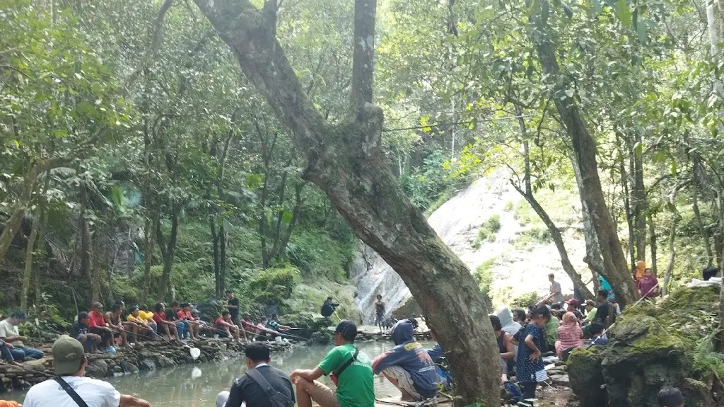 47JQ+R6R Curug Banyunibo, Kabrokan Kulon, RT./rw:02/RW.00, Kabrokan Wetan, Sendangsari, Kec. Pajangan, Kabupaten Bantul, Daerah Istimewa Yogyakarta 55751, Indonesia