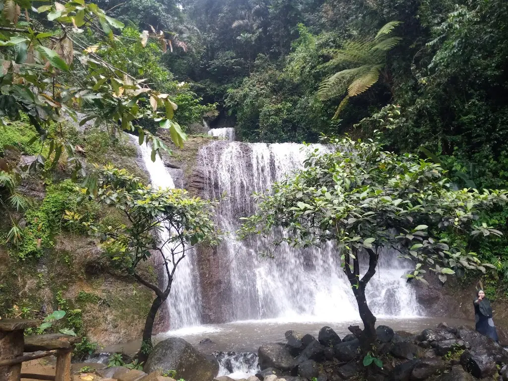 3XP6+J75 Curug Gorobog, Citengah, Kec. Sumedang Sel., Kabupaten Sumedang, Jawa Barat 45311, Indonesia