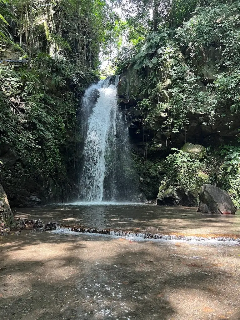 Curug Putri Palutungan, Jl. Palutungan, Cisantana, Kec. Cigugur, Kabupaten Kuningan, Jawa Barat 45552, Indonesia