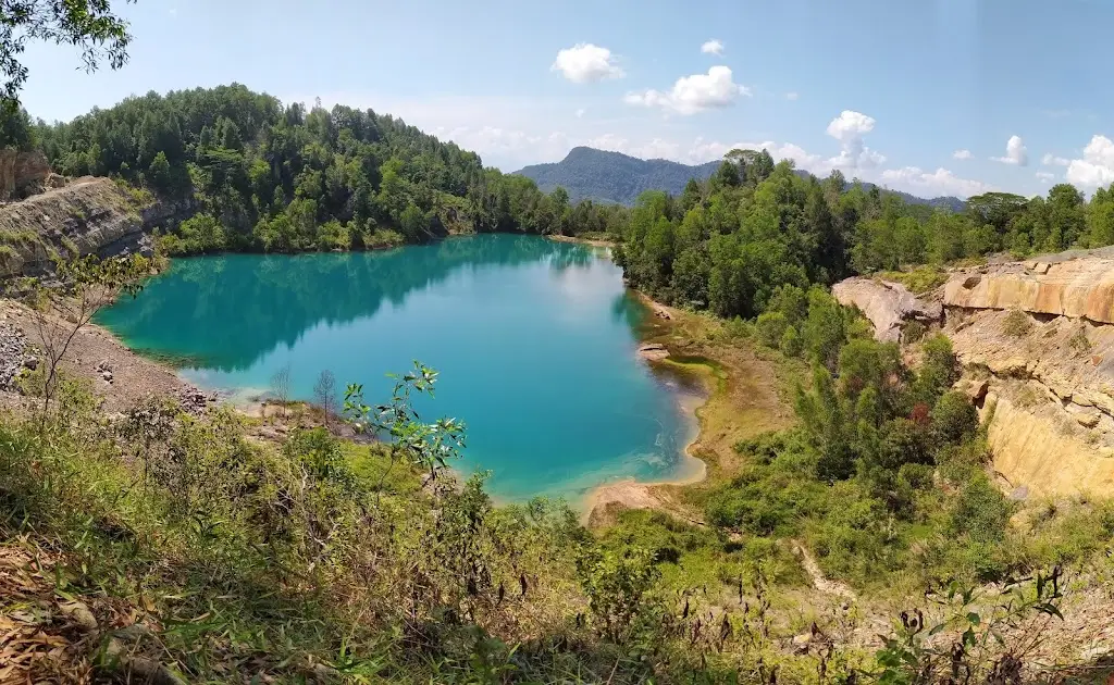 CQ4X+6RM Danau Biru Sawahlunto, Batu Tj., Kec. Talawi, Kota Sawahlunto, Sumatera Barat 27443, Indonesia