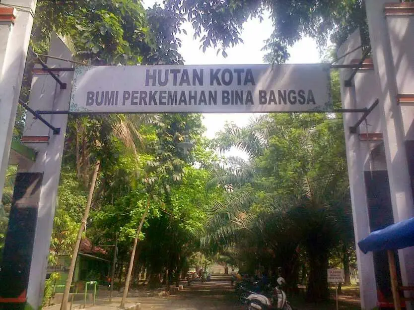 Hutan Kota Patriot Bina Bangsa Kota Bekasi, Taman Kuliner, Jl. A. Yani No. 2 Kayuringin Bekasi, RT.004/RW.016, Hutan, Kota Bekasi, Bekasi, West Java 17144, Indonesia