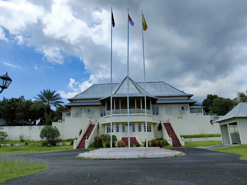 R92M+6J7 Kedaton Kesultanan Ternate, Salero, Kec. Kota Ternate Utara, Kota Ternate, Maluku Utara, Indonesia