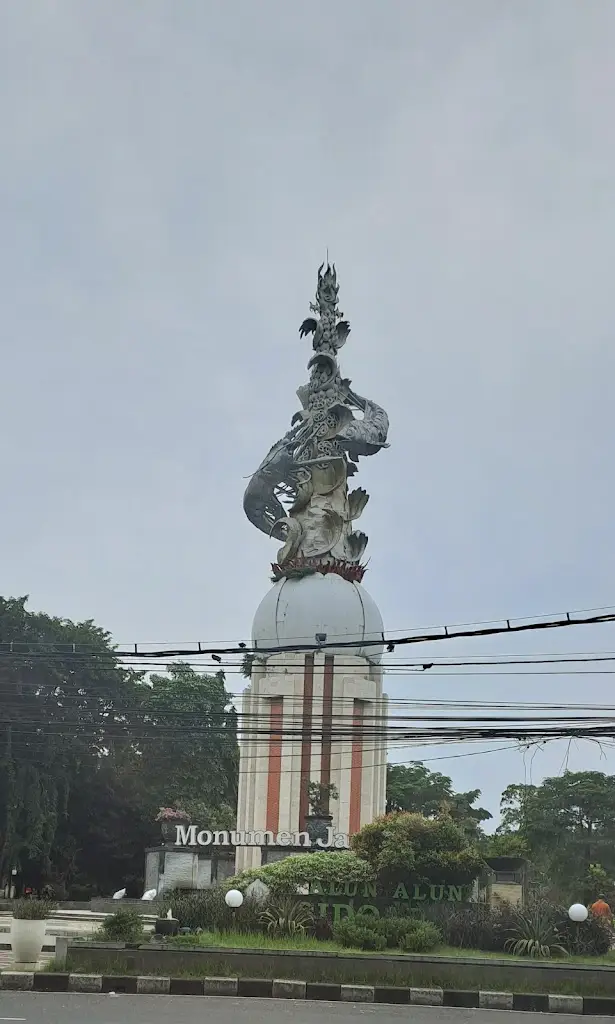 Monumen Jayandaru, Jl. Jenggolo No.21, Rw1, Sidokumpul, Kec. Sidoarjo, Kabupaten Sidoarjo, Jawa Timur 61212, Indonesia