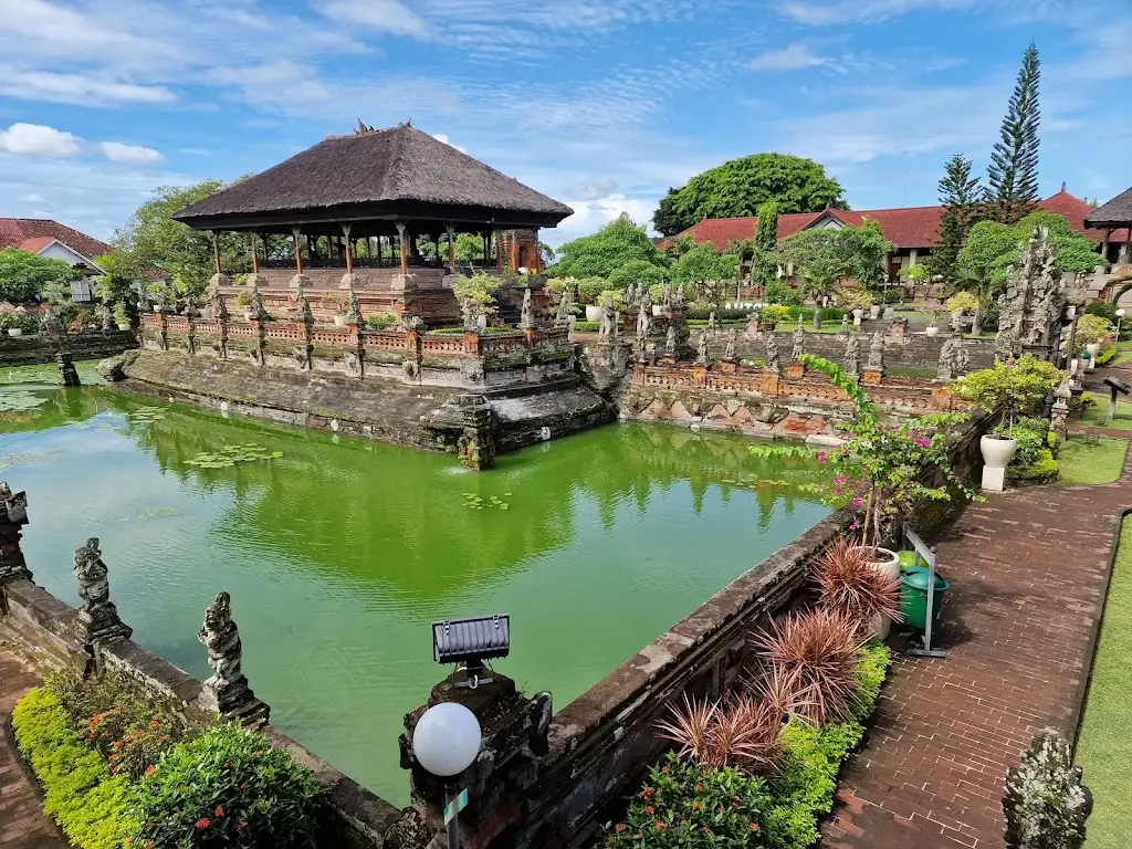 Objek Wisata Kerta Gosa, Jl. Kenanga No.11, Semarapura Kelod, Kec. Klungkung, Kabupaten Klungkung, Bali 80761, Indonesia