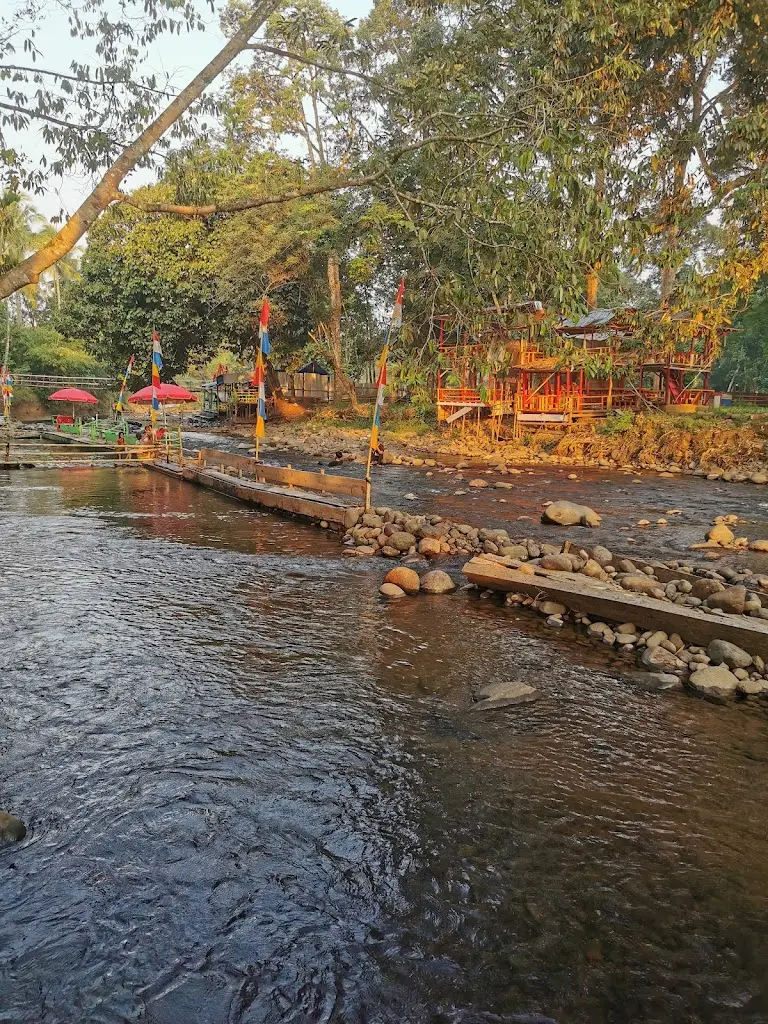 MRVH+MF Objek Wisata Sungai Kasie, Kayu Ara, Kec. Lubuk Linggau Bar. I, Kota Lubuklinggau, Sumatera Selatan, Indonesia