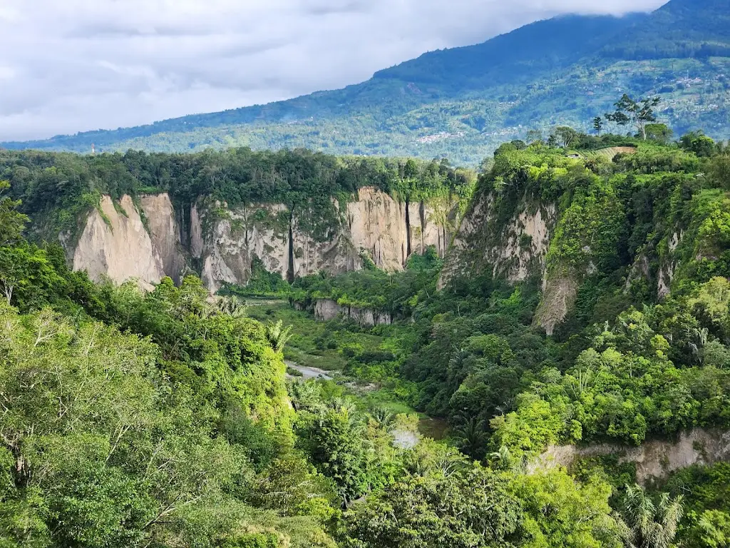 Panorama Ngarai Sianok, Taman Jl. Panorama, Kayu Kubu, Kec. Guguk Panjang, Kota Bukittinggi, Sumatera Barat 26136, Indonesia