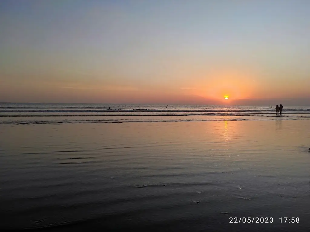 Pantai Kuta Bali, Jl. Pantai Kuta No.32, Legian, Badung, Kabupaten Badung, Bali, Indonesia