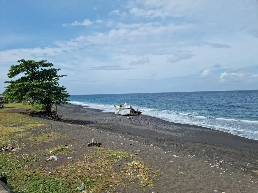 CFXJ+Q2P Pantai Wates Karangasem, Antiga Kelod, Kec. Manggis, Kabupaten Karangasem, Bali 80761, Indonesia