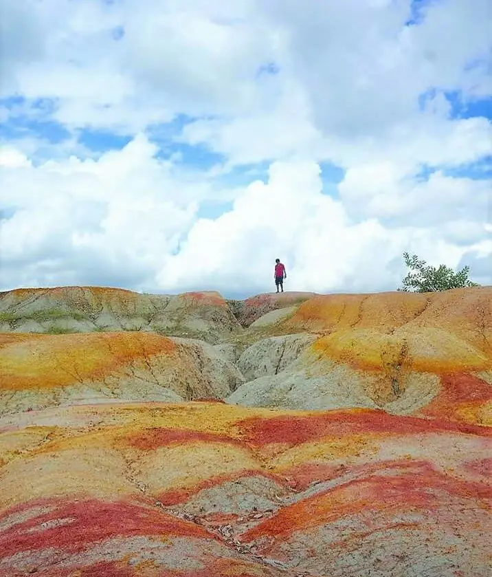 HFJ6+C88 Rainbow Hills (Bukit Pelangi) Pekanbaru, Jl. Kemping, Lembah Sari, Kec. Rumbai Pesisir, Kota Pekanbaru, Riau 28261, Indonesia