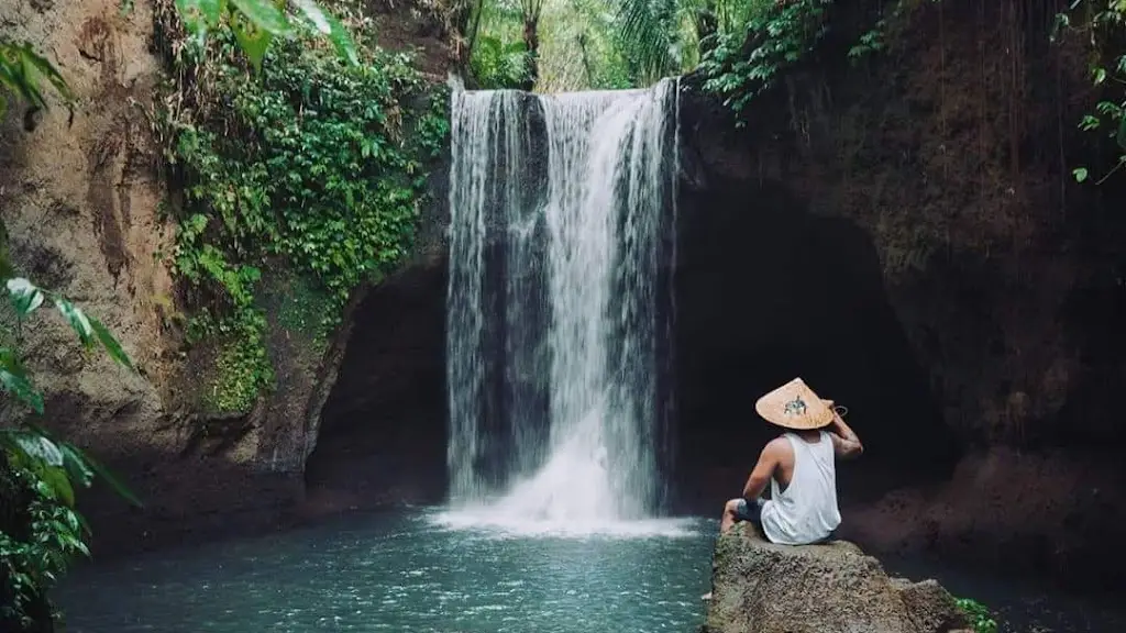 Suwat Waterfall, Jl. Pura Dalem No.Desa, Suwat, Kec. Gianyar, Kabupaten Gianyar, Bali 80511, Indonesia