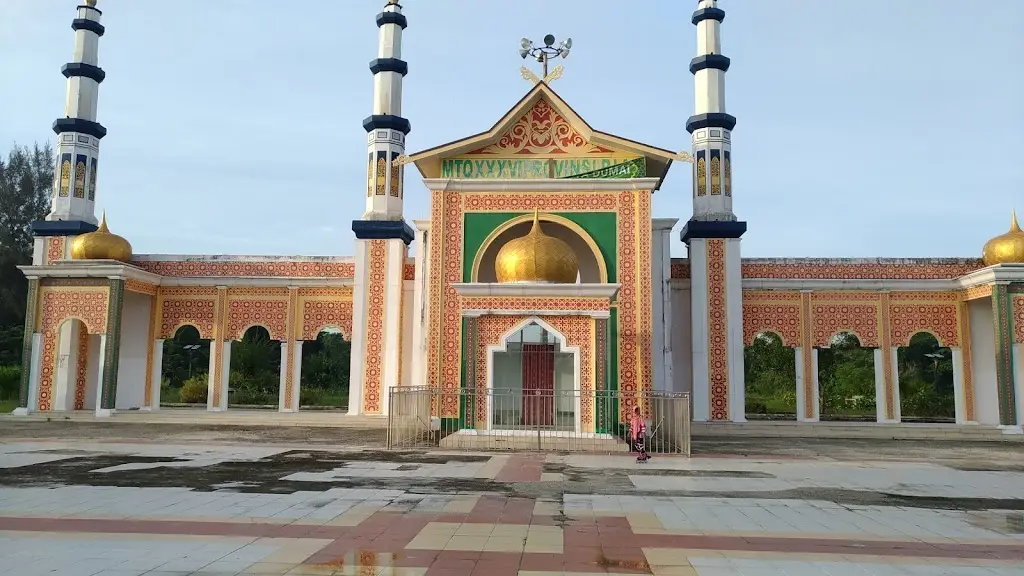 Taman Bukit Gelanggang, Tlk. Binjai, Kec. Dumai Tim., Kota Dumai, Riau, Indonesia