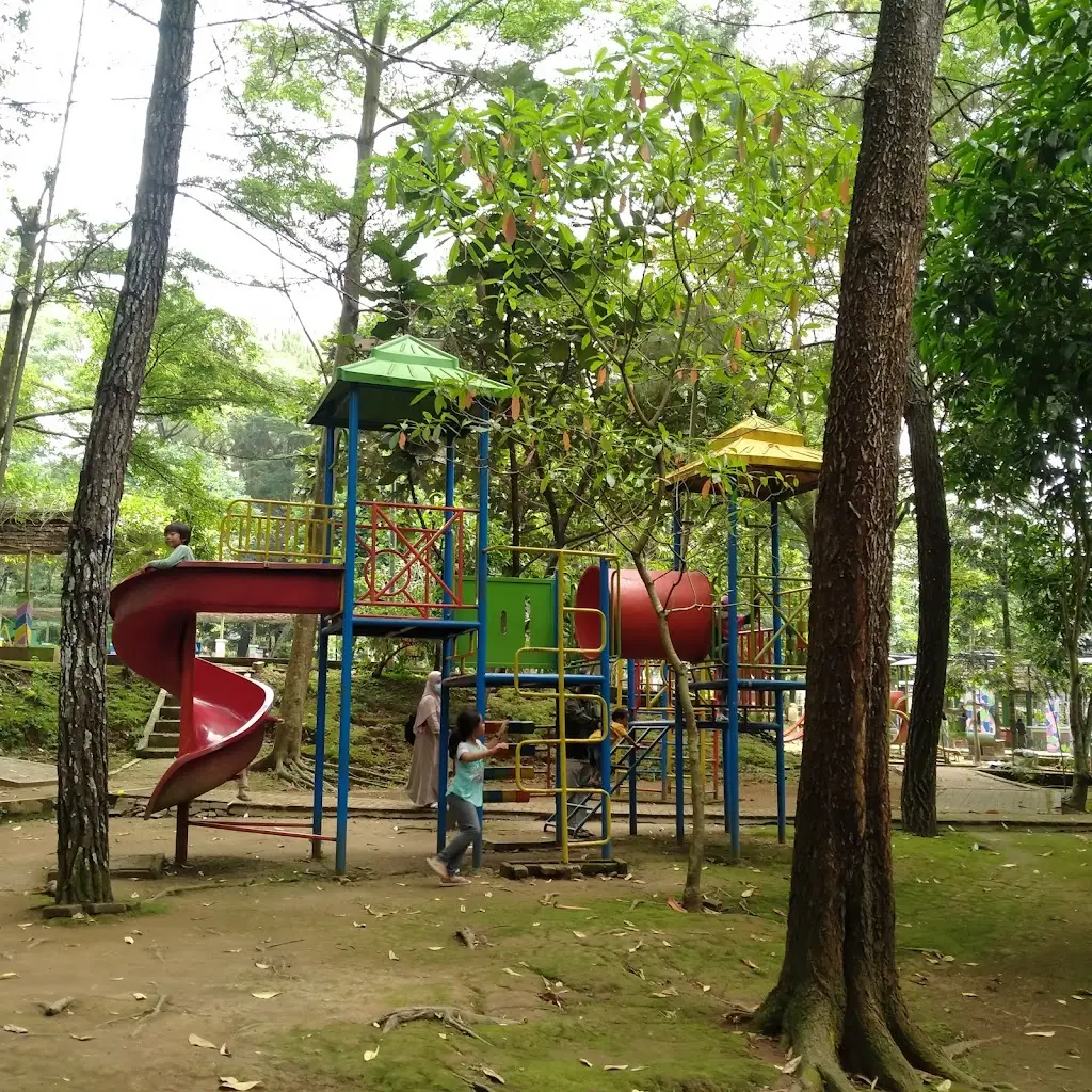 Taman Kota Salatiga, bendosari rt.05-rw.05, Kumpulrejo, Kec. Argomulyo, Kota Salatiga, Jawa Tengah 50734, Indonesia