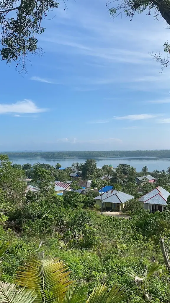 Wisata di Maluku