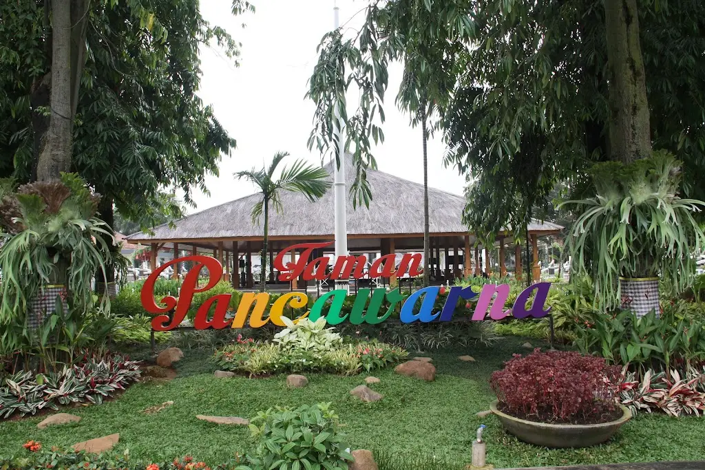 CCVR+CV5 Taman Pancawarna, Nagri Kidul, Kec. Purwakarta, Kabupaten Purwakarta, Jawa Barat 41111, Indonesia