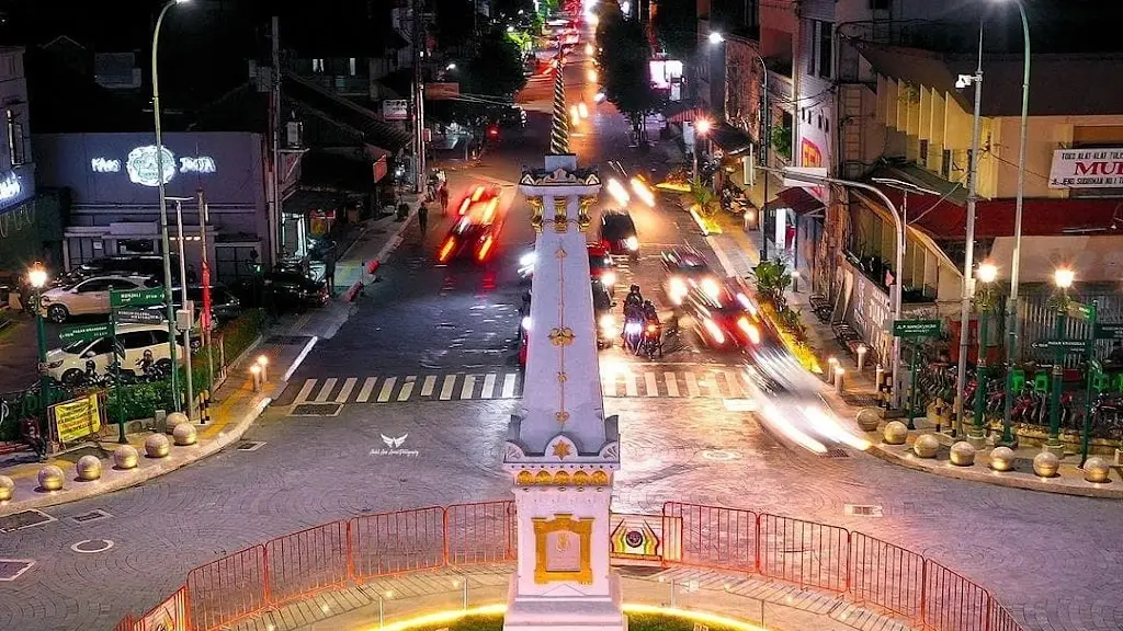 Tugu Jogja, Jl. Jend. Sudirman, Gowongan, Kec. Jetis, Kota Yogyakarta, Daerah Istimewa Yogyakarta 55233, Indonesia