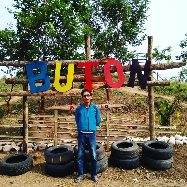 Wisata Bukit Tono, Sawah, Sambongrejo, Kec. Gondang, Kabupaten Bojonegoro, Jawa Timur 62172, Indonesia